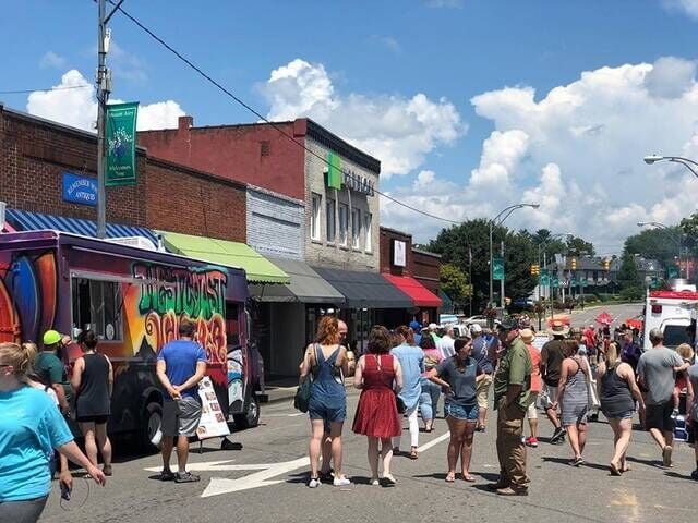 mayberry food truck fest, photo credit: mount airy downtown, inc